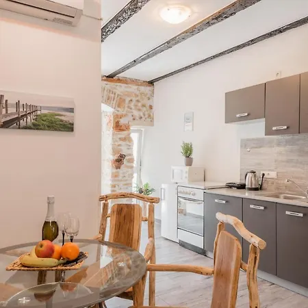Apartman Anni Póla