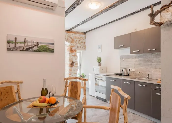 Apartament Anni Pula