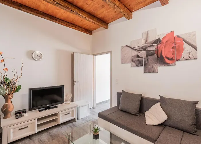 Apartament Anni Pula